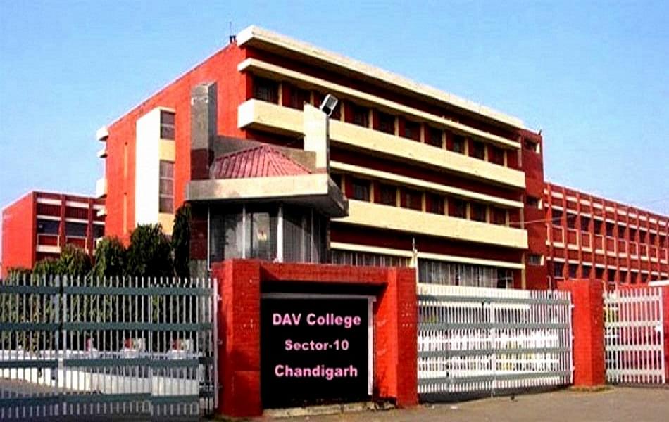 DAV College