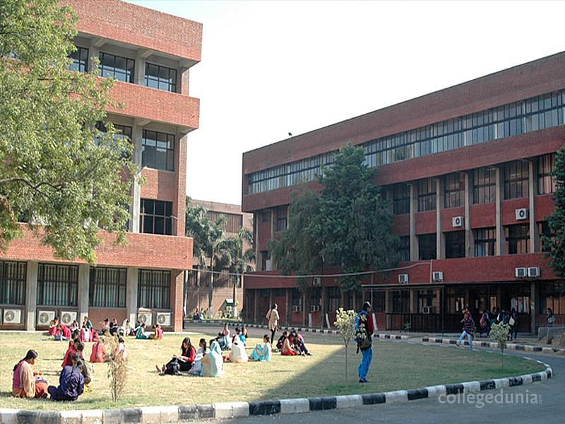 Post Graduate Government College