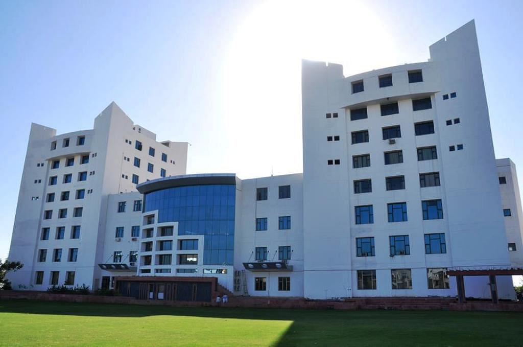 Suresh Gyan Vihar University, International School of Business Management